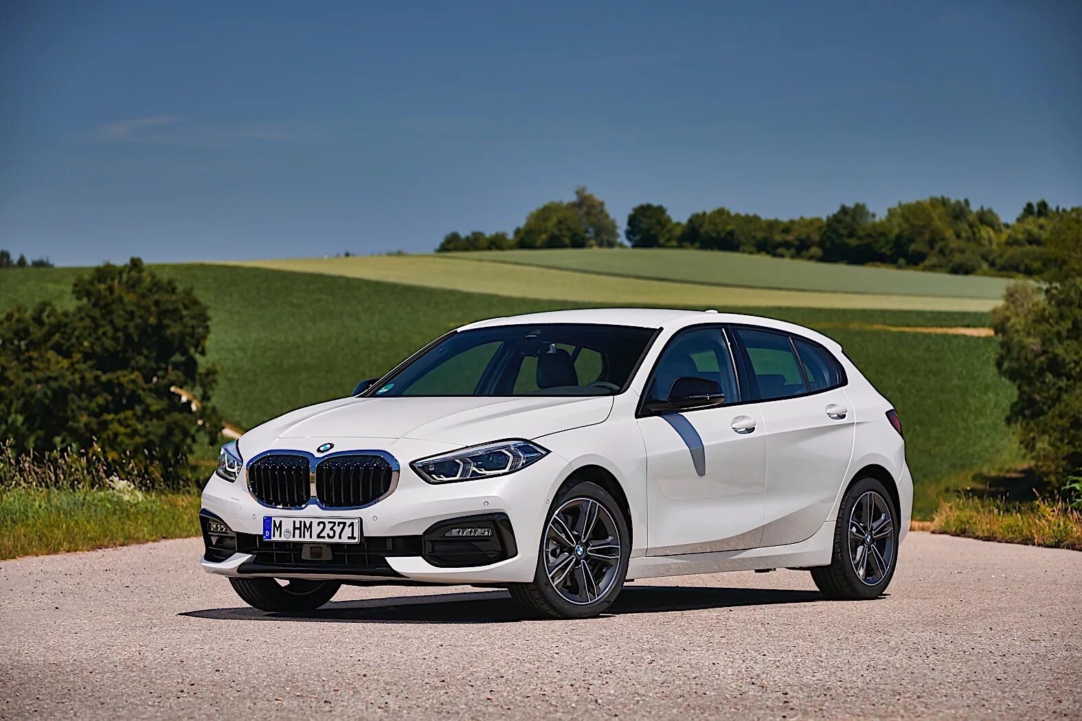 BMW 118i 2021. БМВ 1 2021. БМВ 1 2022. BMW 116i 2020.