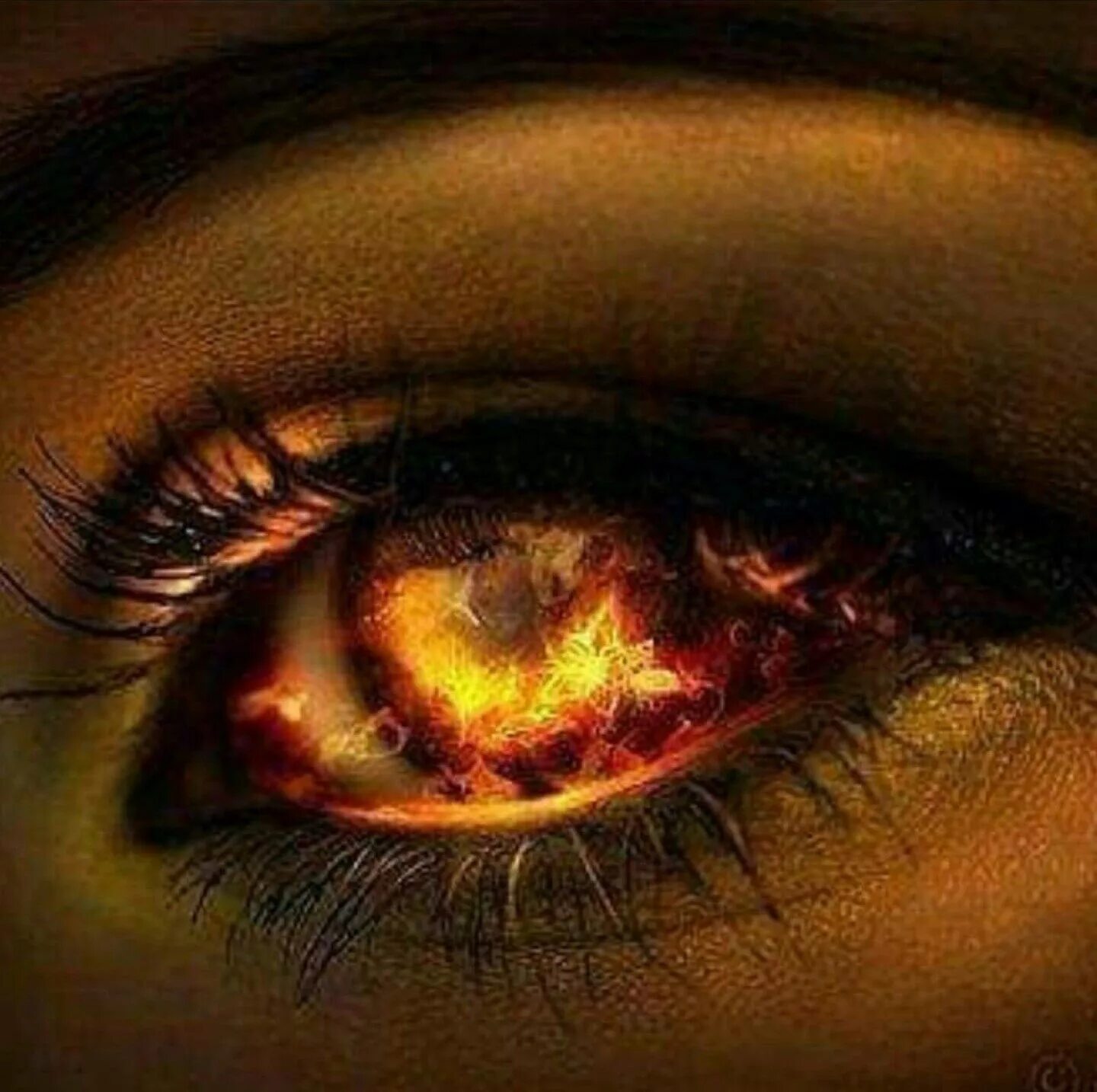 Пусть глаза горят огнем. Оранжевые глаза. Горящие глаза.