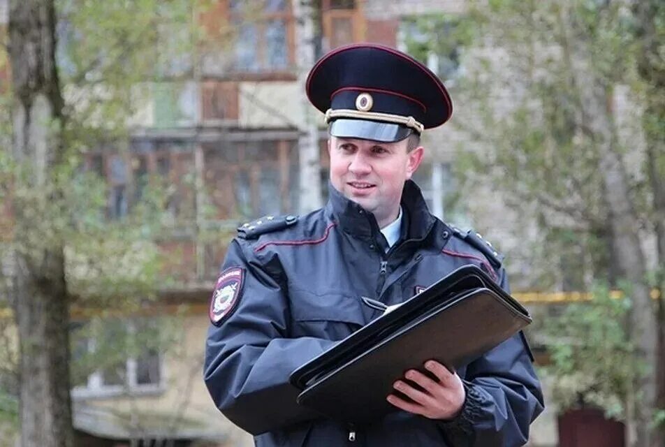 Участковый уполномоченный полиции является. Участковый уполномоченный полиции. участковый милиционер. участковый уполномоченный милиции. полиция россии.