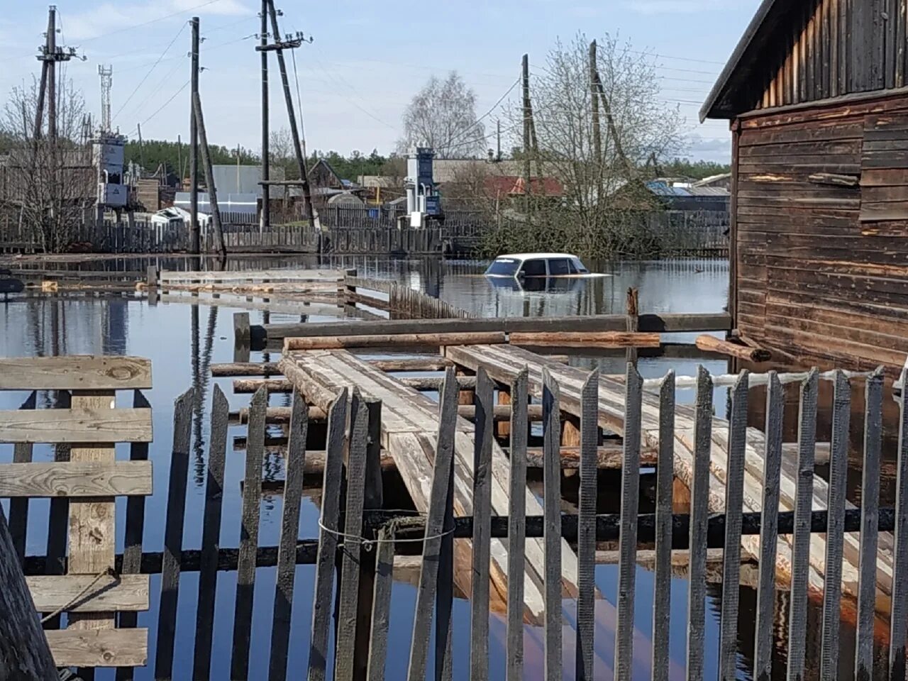 Погода в черную пермский. Усть Весляна Гайнский район. Посёлок Усть чёрная Пермский край Гайнский район. Река Весляна Пермский край. Половодье поселок Усть черная Пермский край.