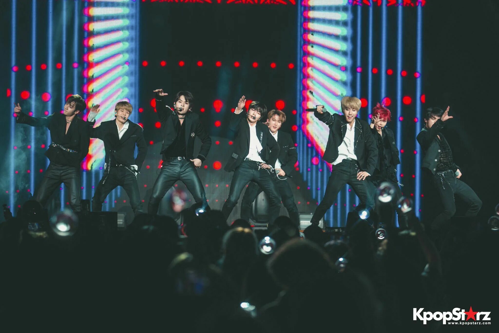 Stray kids концерт стэй. Stray kids дебют. Stray kids 2023. Концерты stray kids 2023. Концерты стрей кидс даты.