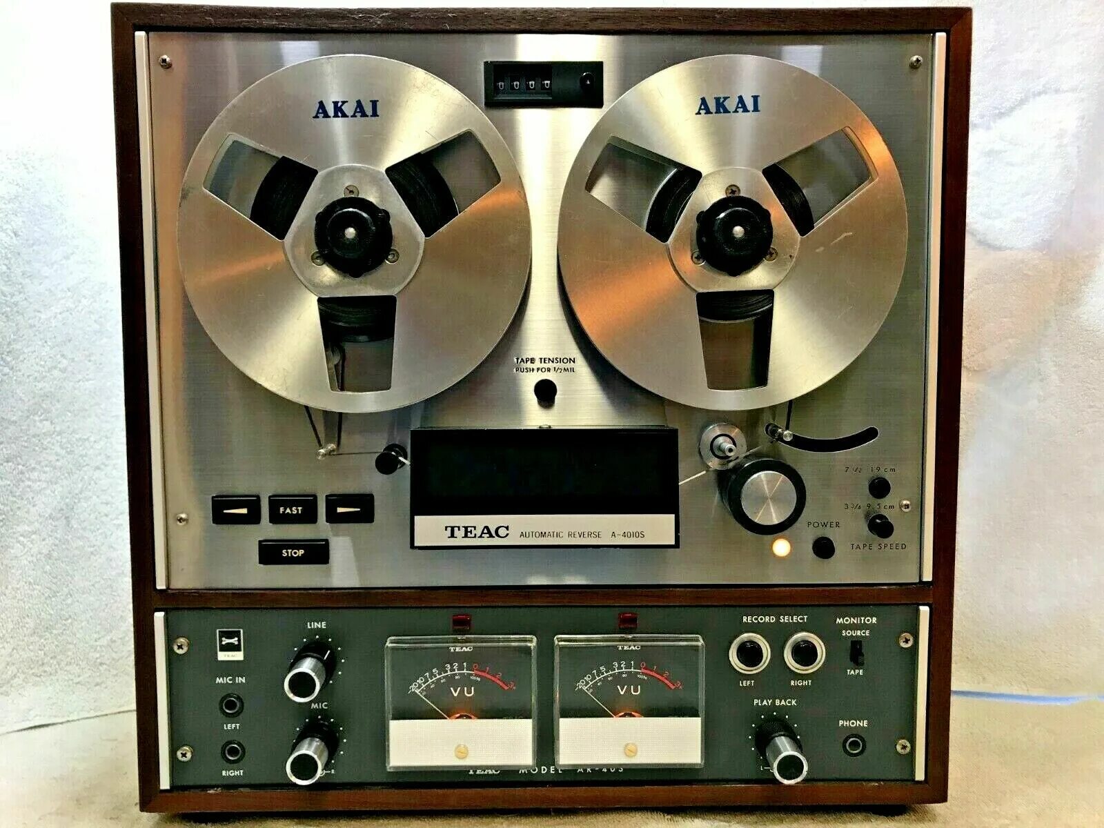 Магнитофон teac. Катушечный магнитофон teac. катушечный магнитофон teac a-2300. teac a-4010. teac f1 катушечный магнитофон.