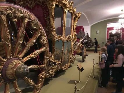 Экскурсия в алмазный фонд и оружейную палату