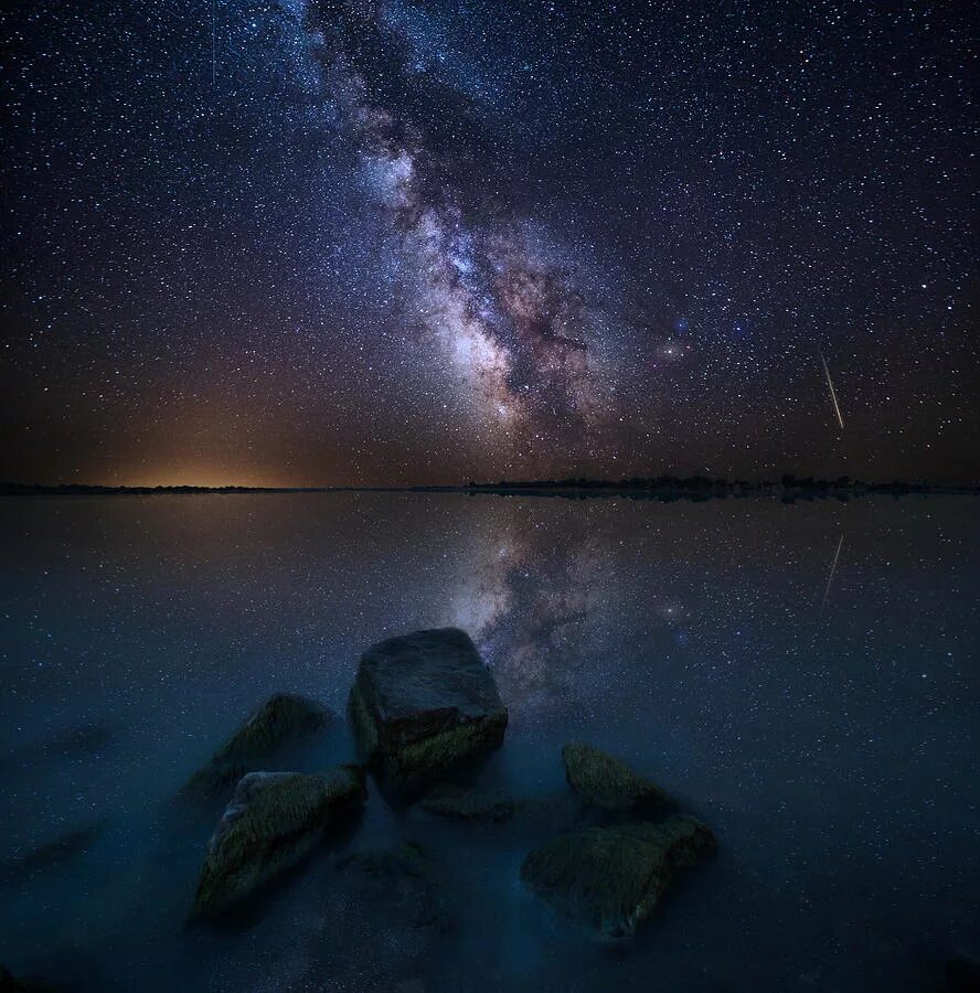 Находится звездное море. Море и звезды. Море и звезды. Тарханкут млечный путь. Находится звездное море.