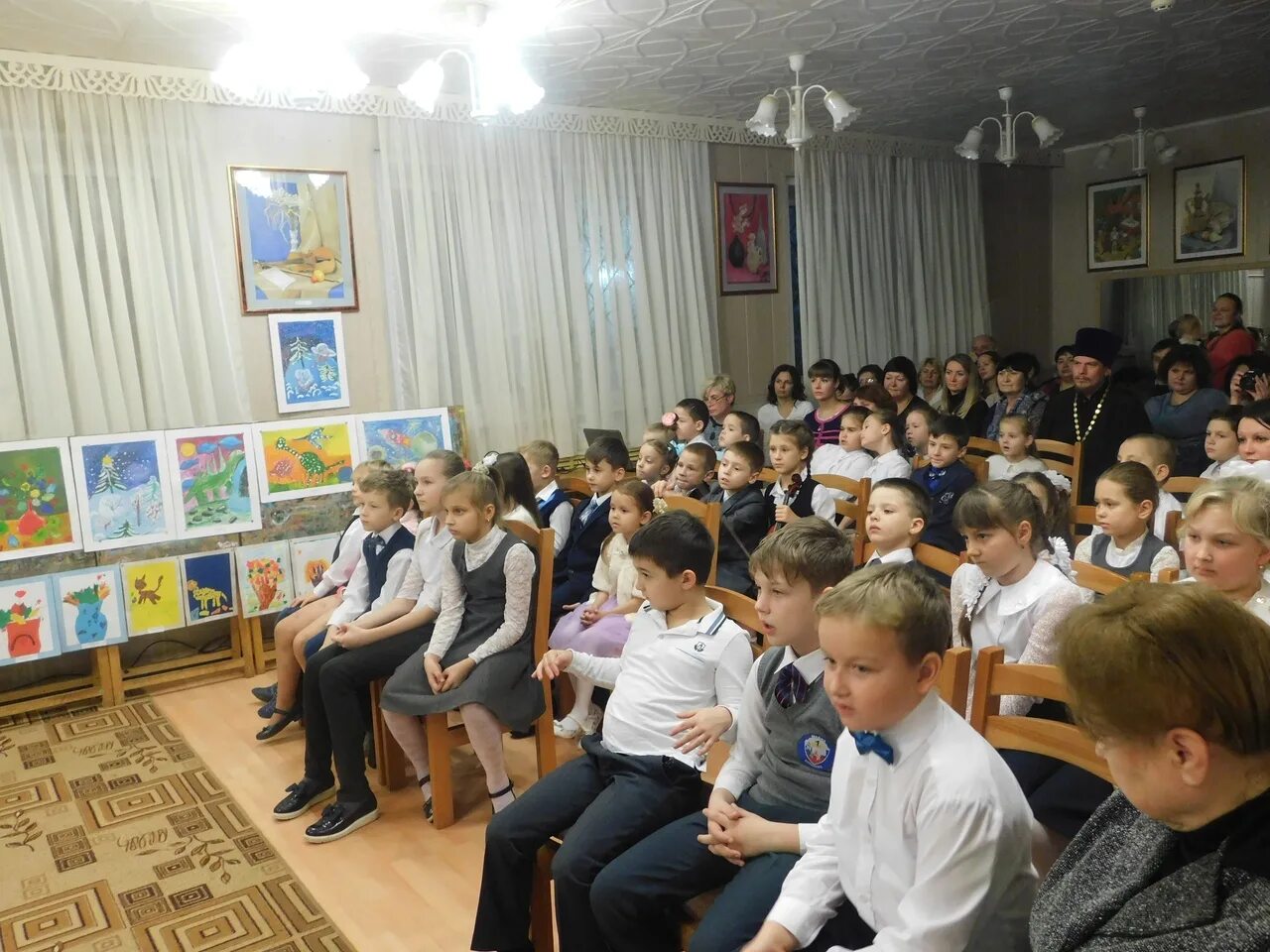 Радужненская сош коломна. Радужненская сош. Радужненская сош. Радужненская школа коломна. Учителя моу радужненской сош.