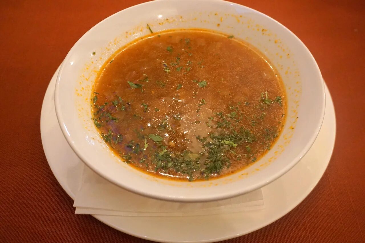 Суп харчо сколько риса. Харчо. Харчо по-грузински. Суп харчо. Грузинский суп харчо.