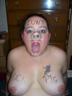 Fat pig needs to be humiliated. 