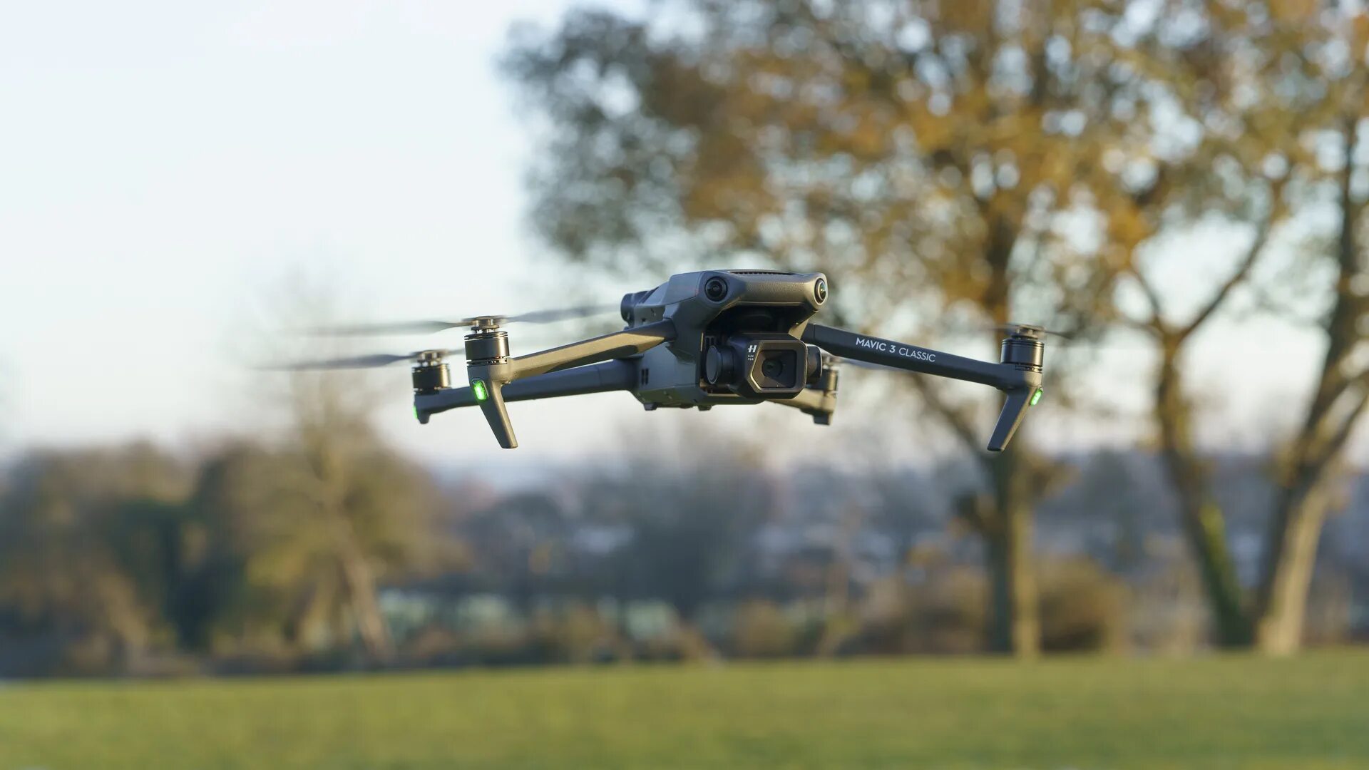 Dji mavic 3 приложение. Мавик 3т. дрон dji mavic 3. dji mavic 3t enterprise. mavic 3 enterprise.