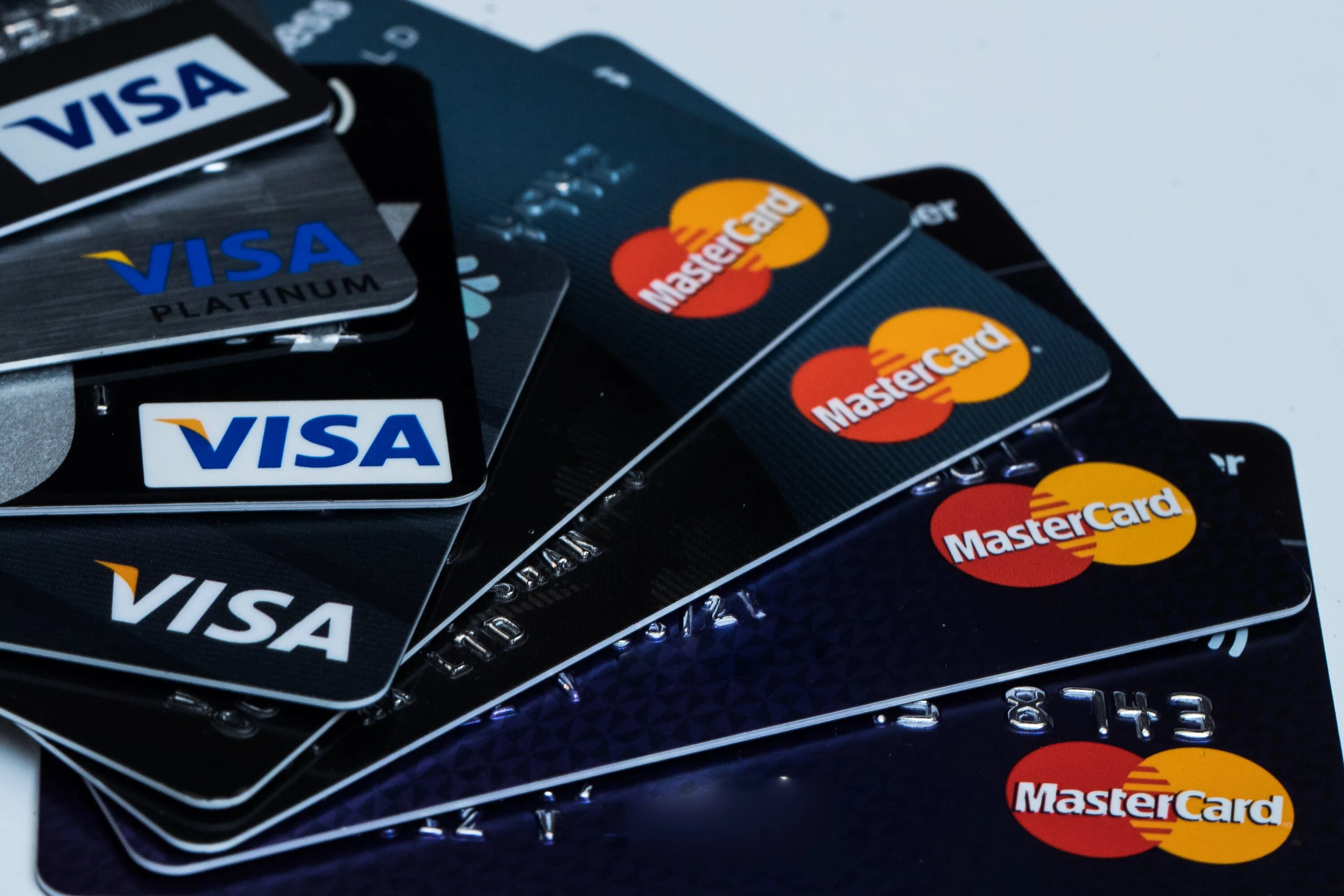 Visa made. Visa MASTERCARD. Карты visa и MASTERCARD. Виза и Мастеркард. Виза мастер карт.