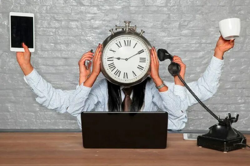 многозадачный мозг. умение работать в режиме многозадачности. коллектив людей. команда коллектив. рабочий коллектив.