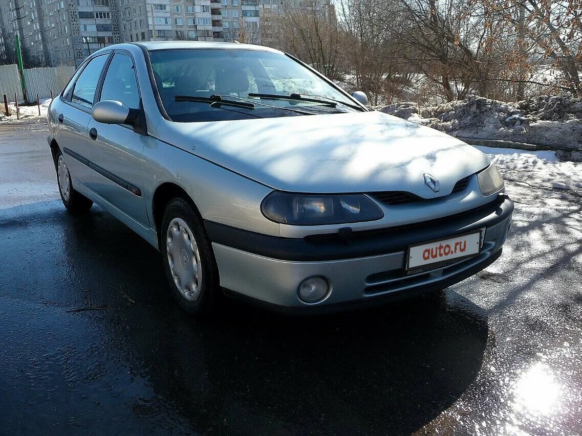 Renault 2000 года. Renault Laguna i 2000. Рено Лагуна 1 лифтбек. Рено 2000.