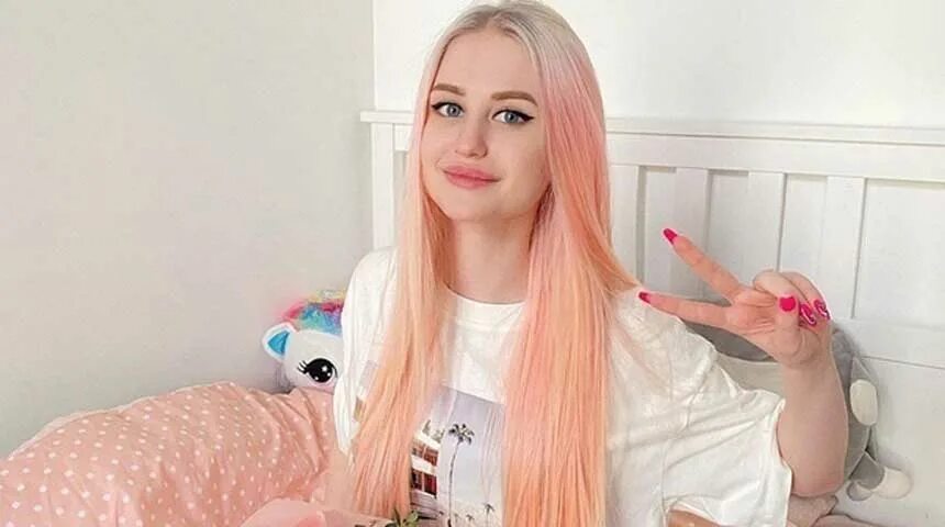 Bad barbie тик. Диана астер. диана астер барби. диана дмитриева диана астер. диана дмитриева тик ток.