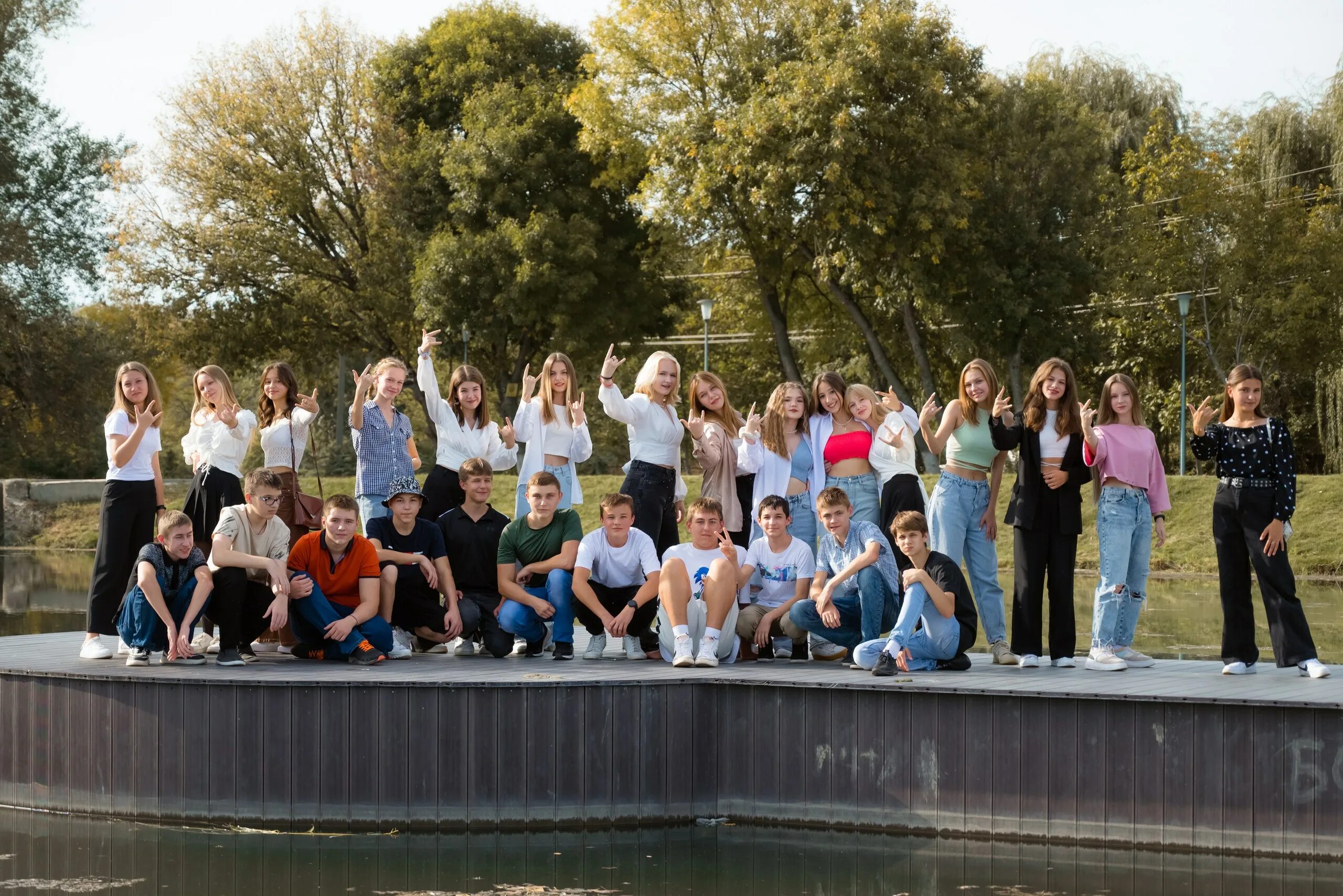 Лабинск 7 школа. Школа 1 усть-лабинск. Школа 29 усть лабинск выпускники 2006 года. Усть лабинск выпускной 2009 сош 2. Сош 1 лабинск.