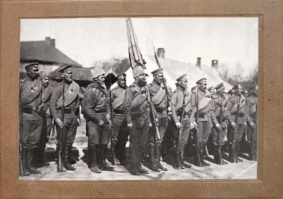 2-й сибирский стрелковый полк. пехотный полк риа. в. лейб-гвардии драгунский полк униформа. форма российской императорской армии 1913.