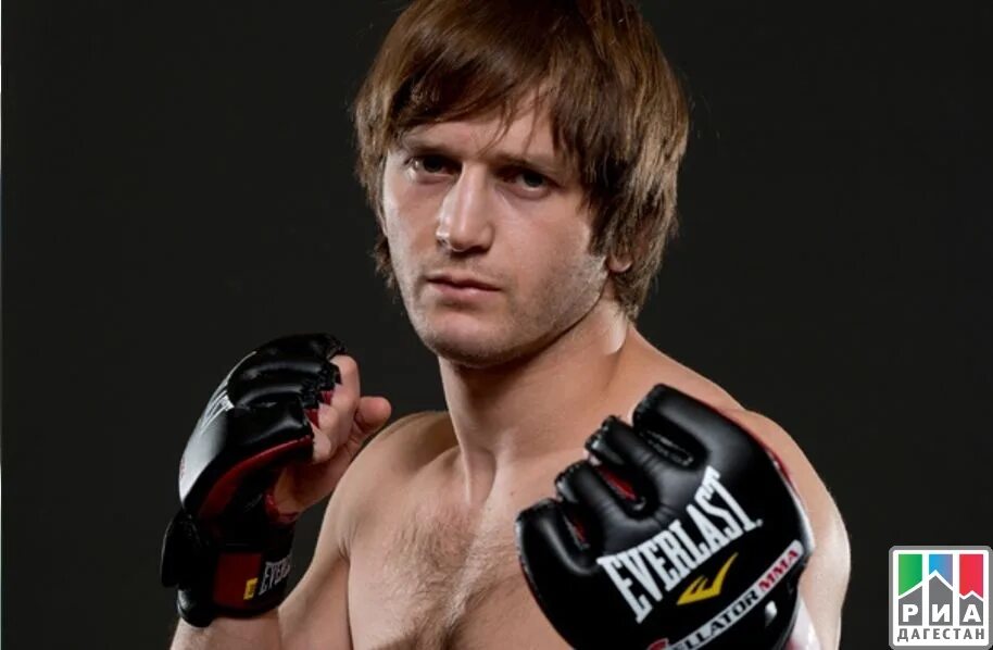 Шахбулат шамхалаев пэт куррэн шамхалаев. Шахбулат шахбулатов. Шамхалаев шахбулат перестрелка. Шахбулат шамхалаев. Шахбулат.