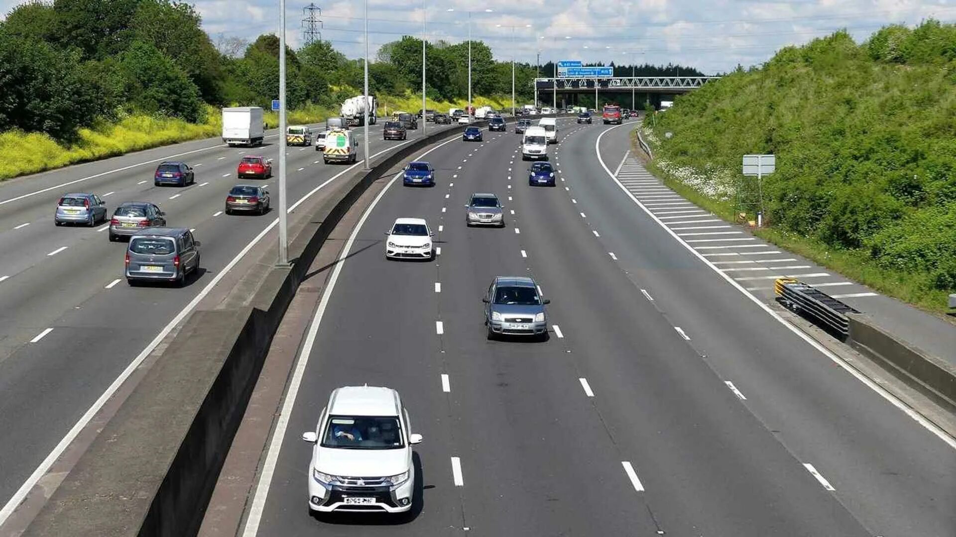 Дорога м 25 Лондон. Орбитальная автомагистраль. Трасса м25 Лондон. M25 in London motorway. Uk drive