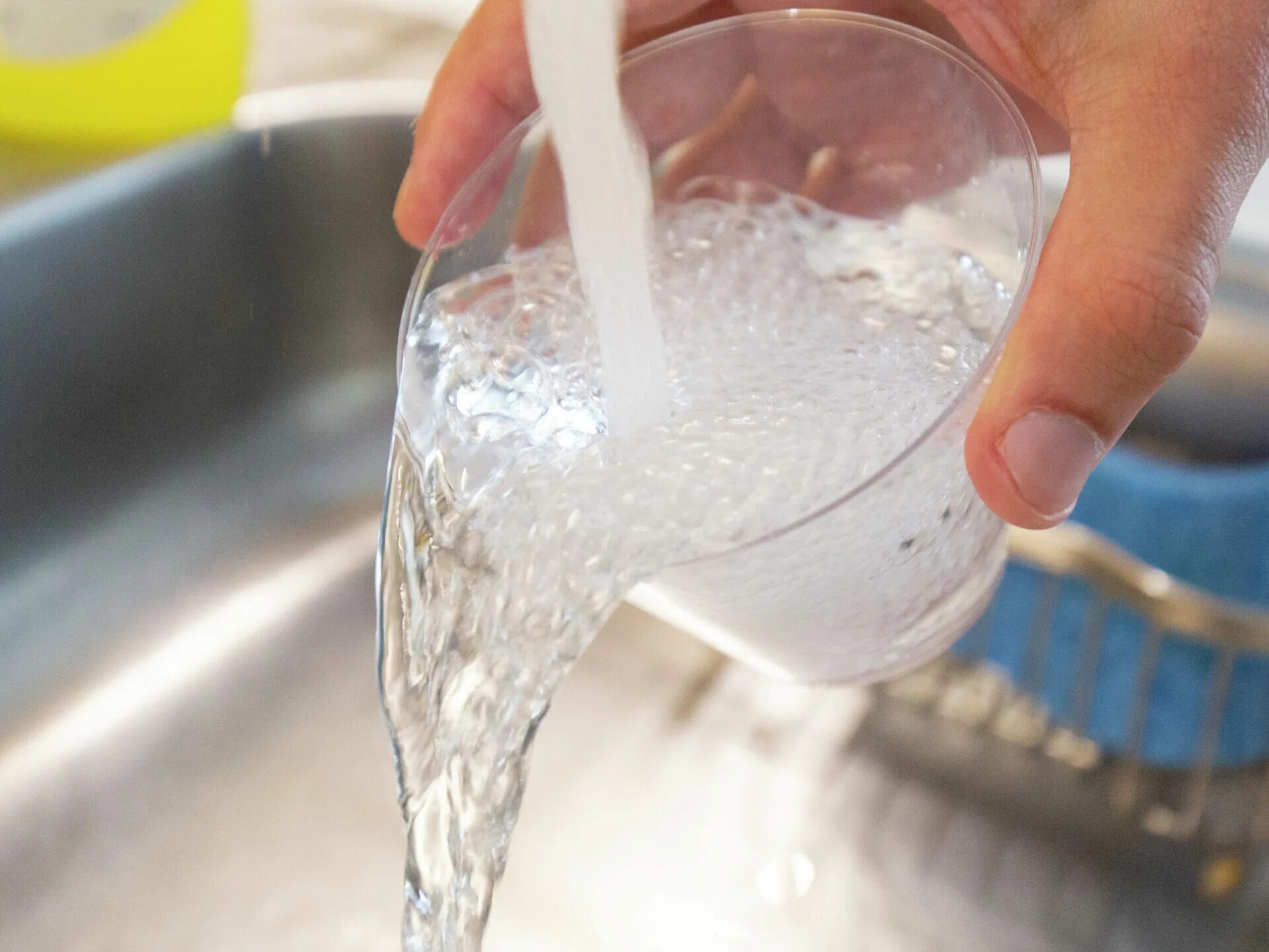 Яд в воде. Лёгкие набирают воды. Как сделать талую воду в домашних условиях для питья. Запастись водой.