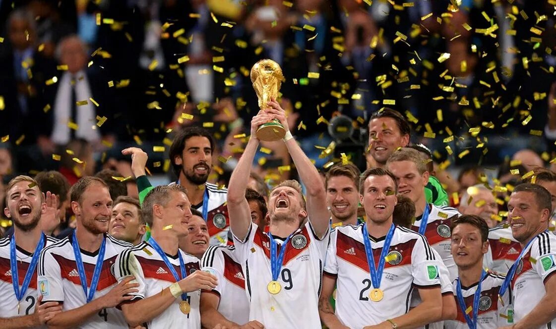 Чм 2014 логотип. Филипп лам чм 2014. Фифа 2014 бразилия. Фифа ворлд кап 2014. Прекрасный фильм.