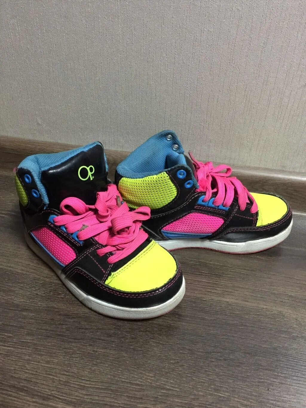 Кроссовки dc shoes patrol. Детские шузы. Кеды кен блок dc shoes. Osiris шузы 2000. Кроссовки dc helix.