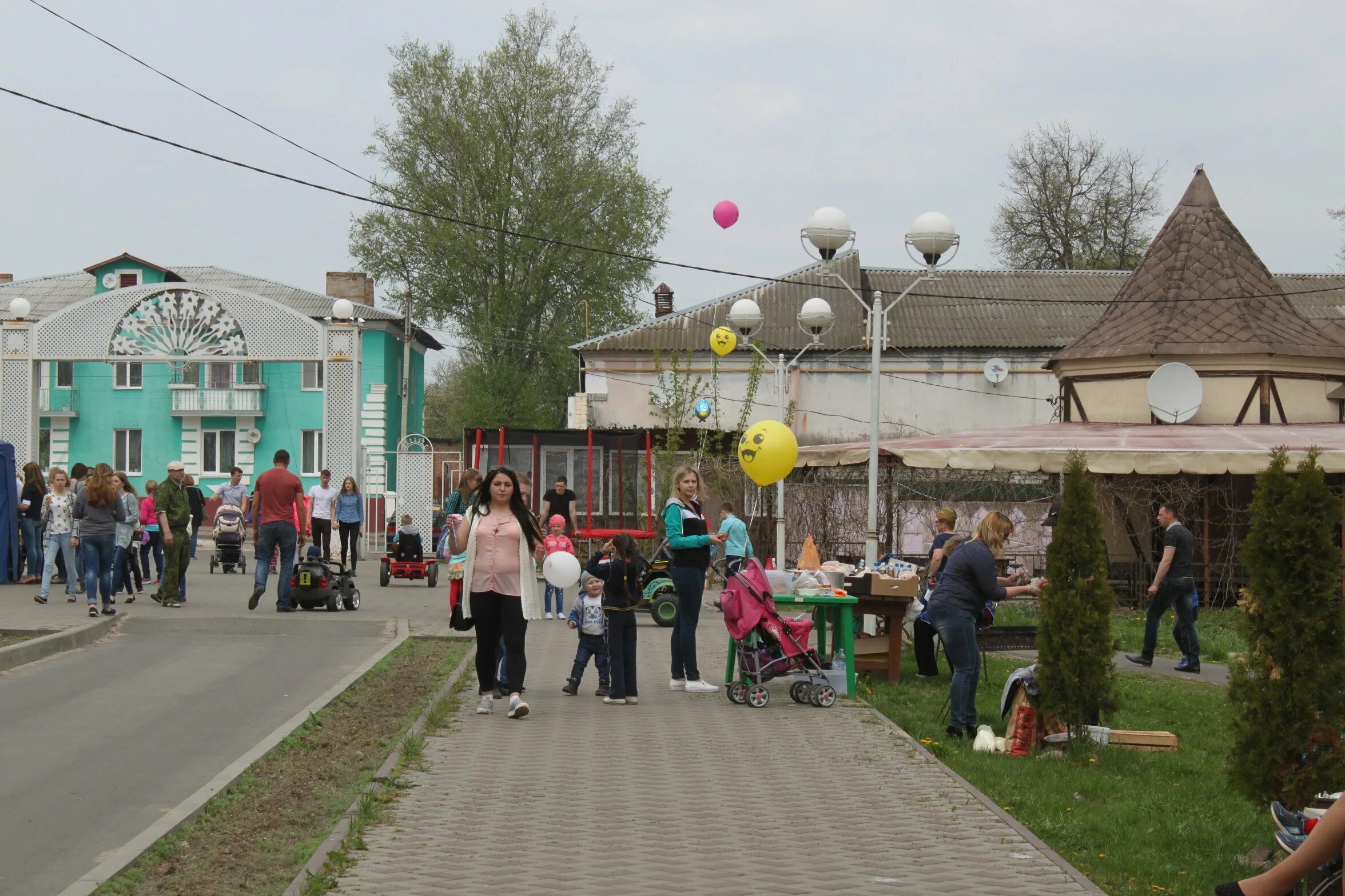 Погода сураж брянская область на 10. Парк город Сураж. Город Сураж Брянской области. Сураж городской парк. Парк в Сураже Брянской области.