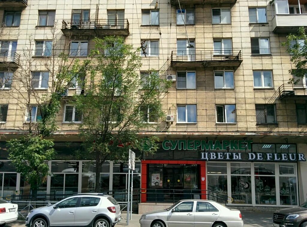 Санкт-петербург заневский 32. Санкт-петербург новочеркасский пр. Магазины на новочеркасском проспекте. Санкт петербург заневский проспект д. Магазины на новочеркасском проспекте.