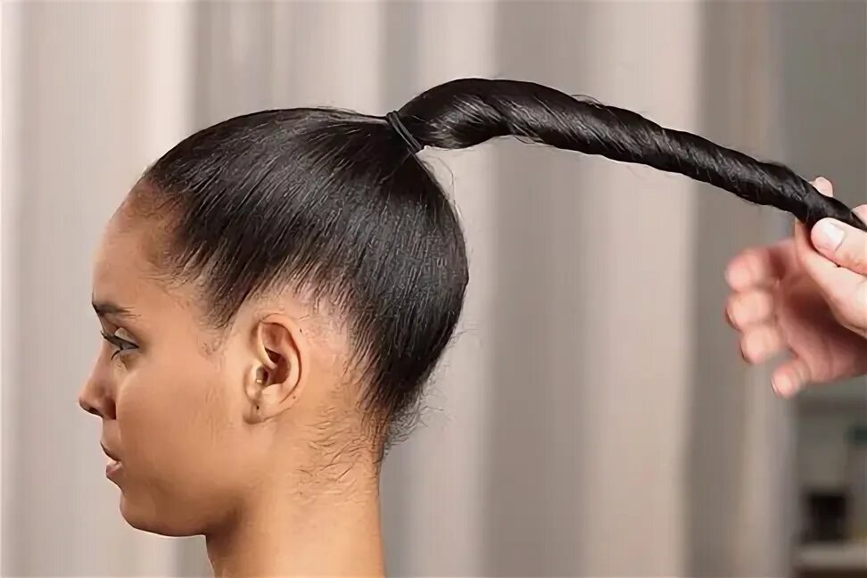 5 Minimalist summer hairstyles for every occasion Sleek hairstyles, Long hair st