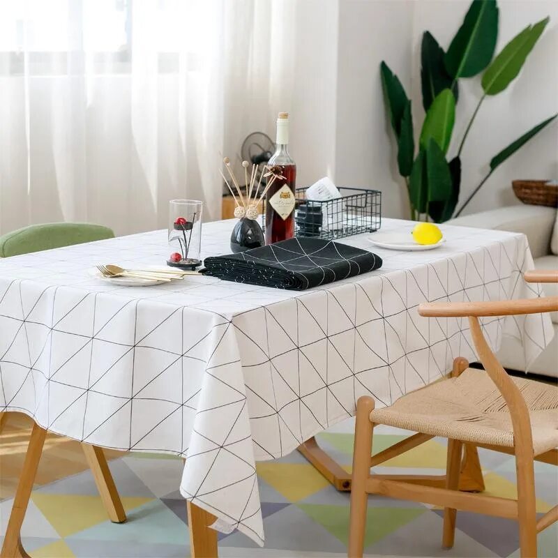 Стильная скатерть. Современная скатерть. Скатерть современная. Скатерть в интерьере. Современная скатерть.