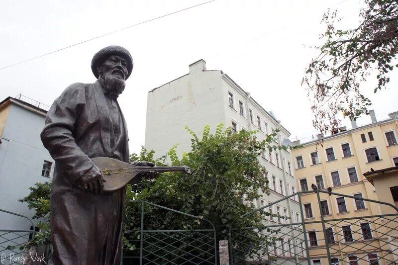 Джамбула 92. Памятник Джамбулу Джабаеву в Санкт-Петербурге. Джамбул Джабаев памятник. Переулок Джамбула памятник. Переулок Джамбула Санкт-Петербург.