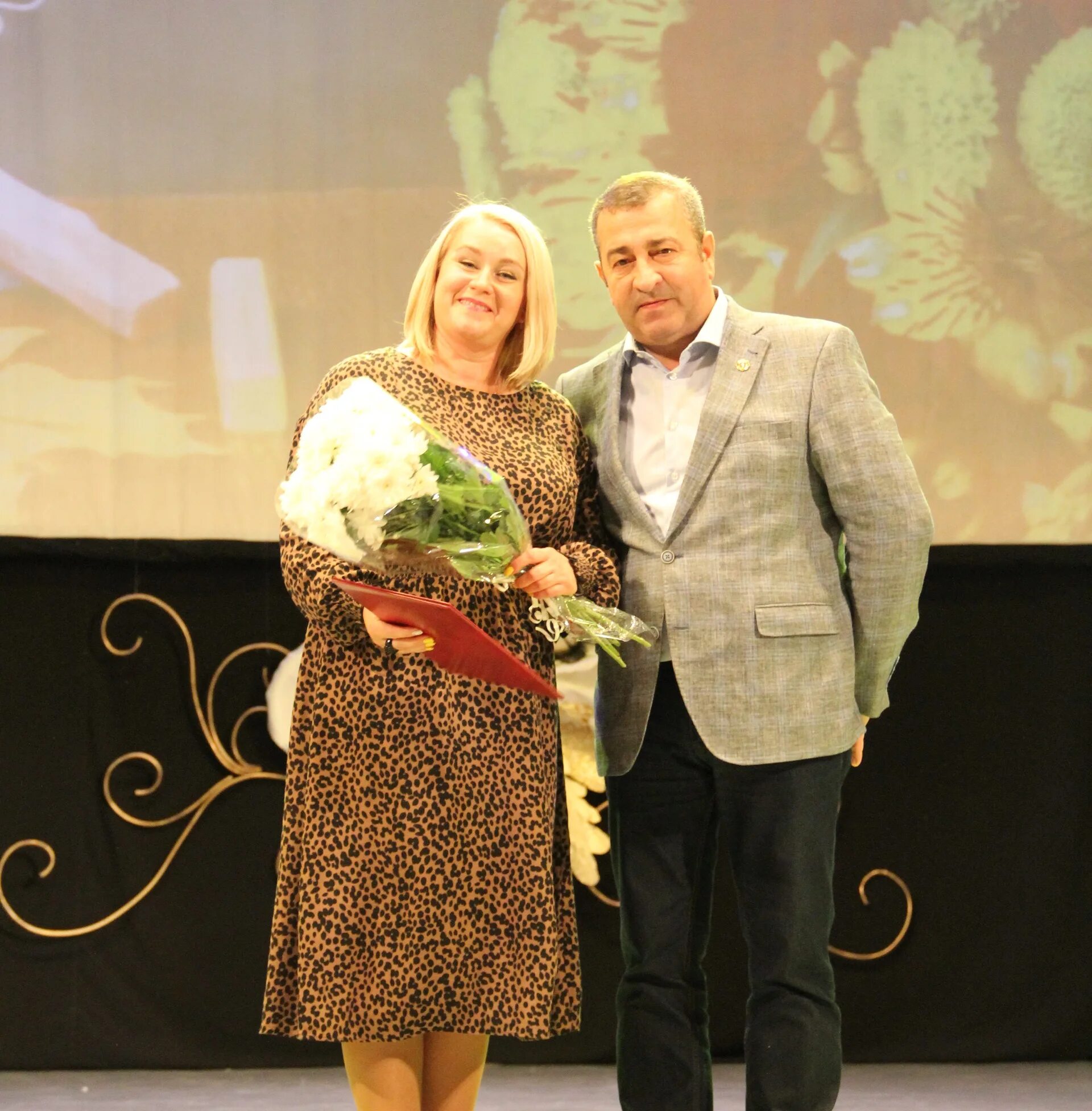 Среднеуральск люди. Кн волна среднеуральск. Среднеуральск сегодня. Реальный среднеуральск. Зубок среднеуральск.