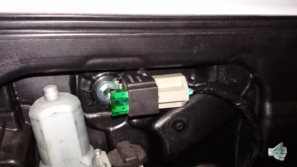 Отключение (механическое) авто-омывателя фар X-Trail - Nissan X-Trail II (t31), 