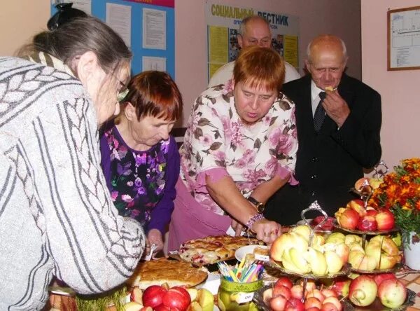 Прогноз погоды мантурово курской. Мантурово праздник. Мантурово люди. Мантурово Костромская область людии.