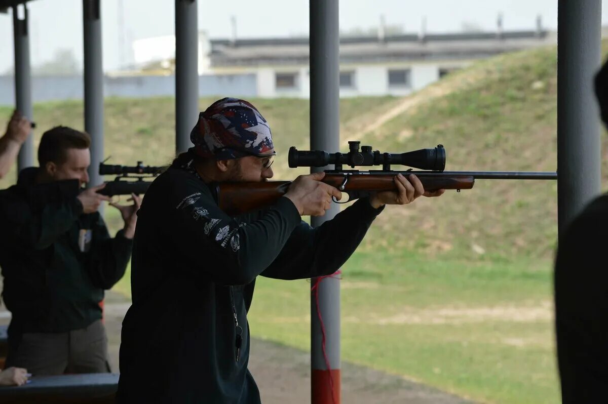 Орел 2025 стрельба. Силуэтная стрельба 22lr. силуэтная стрельба 22lr дистанции. стрельба из винтовки.
