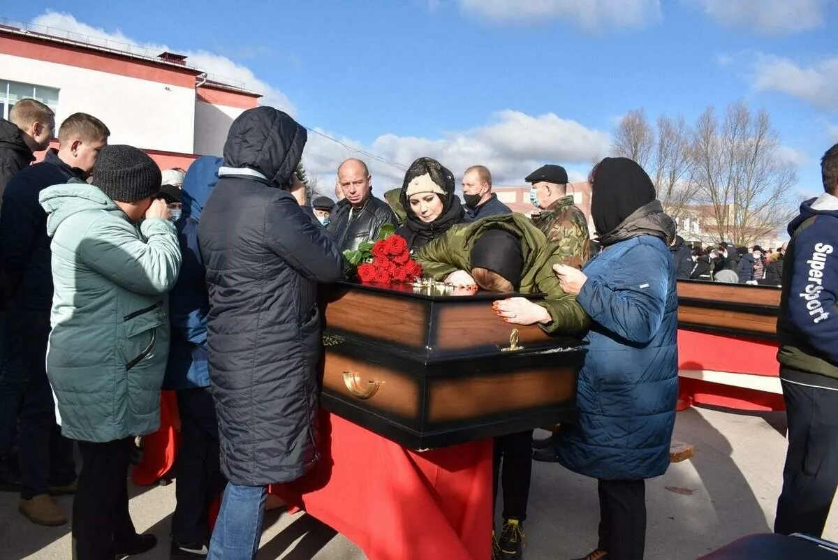 Губа прощание. Взрыв в Лесном Рязанской области Шиловского района. Прощание с погибшими в поселке Лесной. Прощание с погибшими в Коркино. Прощание с погибшими в Касимове.