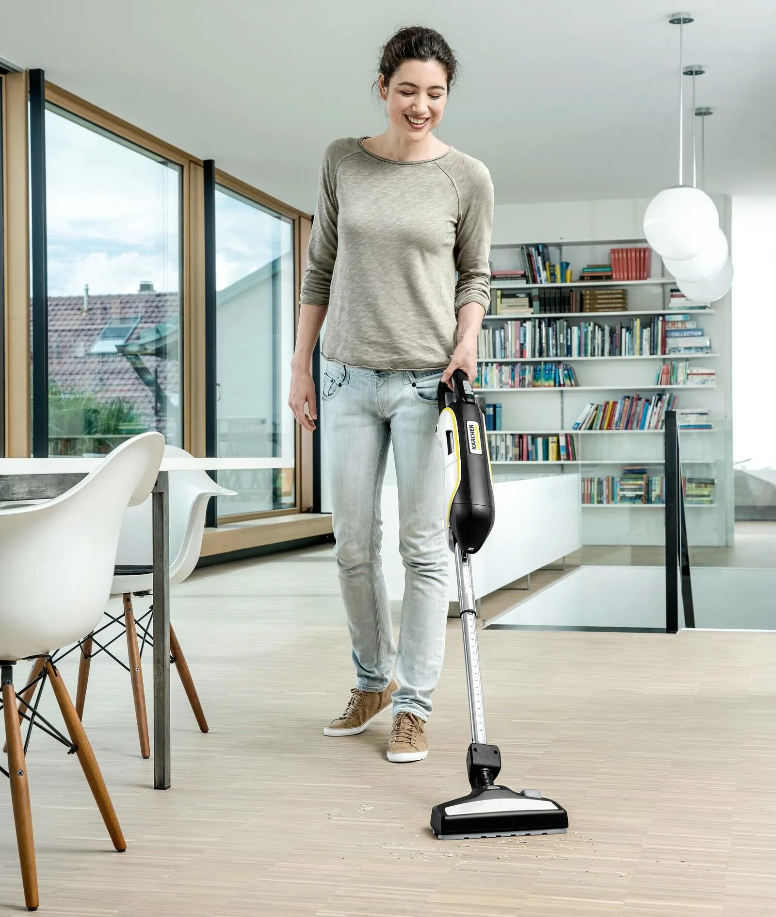 Лучшие беспроводные моющие пылесосы для дома. Karcher VC 5 Premium. Керхер vc5 Cordless. Пылесос Karcher VC 5 Cordless. Пылесос Karcher VC 5 Cordless, Yellow.