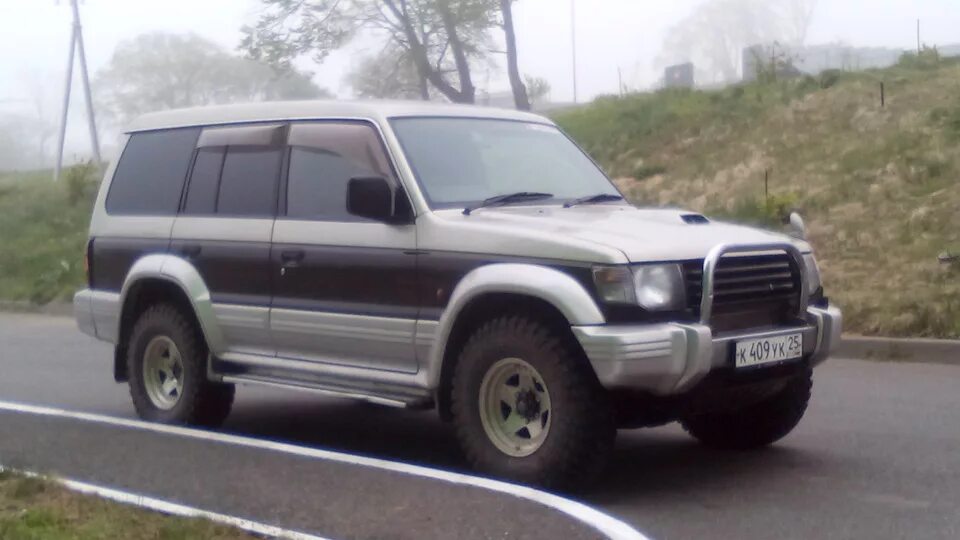 Паджеро 2.8 дизель купить. Mitsubishi Pajero 2.8 МТ, 1995 вес. Митсубиси Паджеро 1996 года. Мицубиси Паджеро 2 1992 года. Mitsubishi Pajero 2.8 МТ, 1995 Раптор.