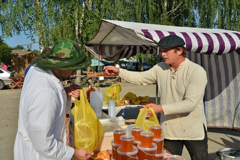 Медовый спас в уинском в 2025. Медовый спас уинское. медовый спас в уинском. праздник в уинске пригласить.