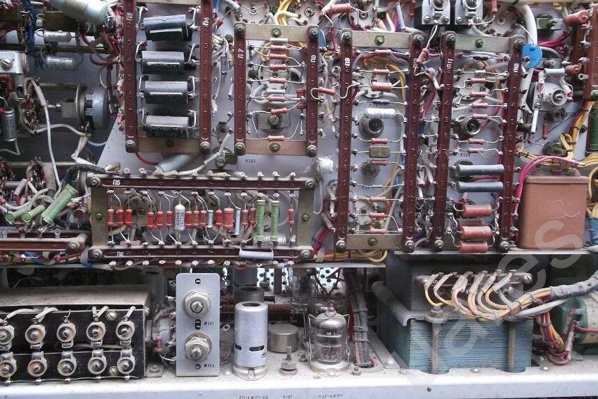 Осциллограф с1 1 содержание драгметаллов. Советский осциллограф с1-68. с1-18 осциллограф. осциллограф с1-19б. советский осциллограф с1-112б.
