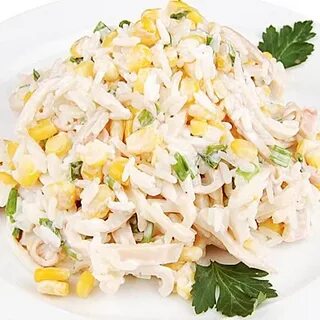 Салат с кальмарами кукурузой и огурцом