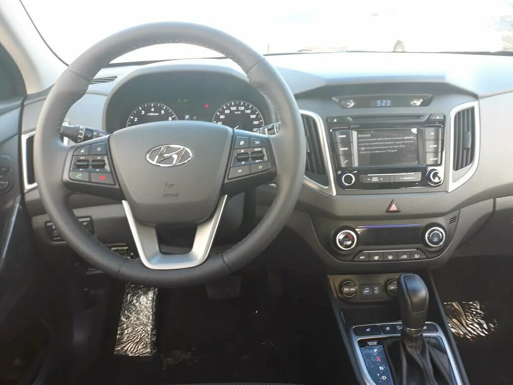 Хендай крета адвансед комплектация. Hyundai creta 1,6 ат 2018. Комплектация тревел хендай. Хендай крета 2018 комплектация travel. Hyundai creta 2019.