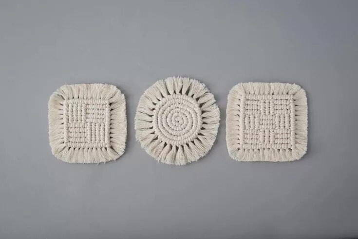 Салфетка макраме. Макраме подставка. Круглая подставка макраме. Макраме подставка. Макраме подставка.