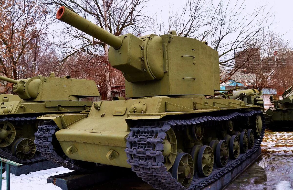 кв-2 танк калибр. кв 2 в жизни. кв-2 танк. кв 2 в жизни. кв-2 калибр пушки.