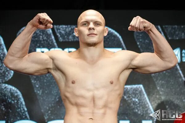 Илья гуненко мма. Богдан гуськов мма. Гуськов боец. 10. Гуськов боец.