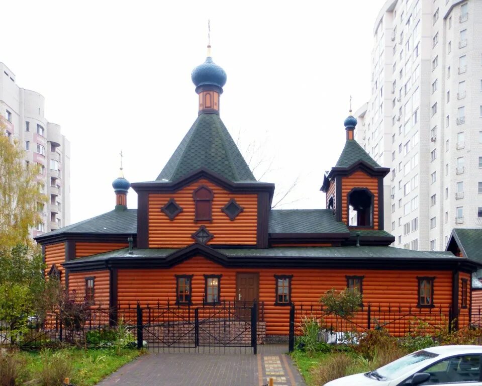 Храм в королеве в юбилейном. Церковь серафима саровского королёв. храм серафима саровского (юбилейный). серафимовский храм королев. храм серафима саровского королев юбилейный.