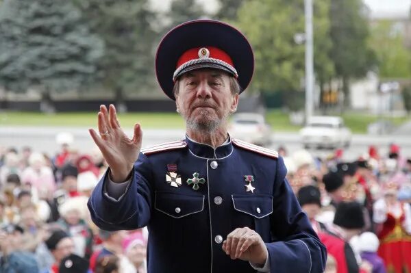 В Г Захарченко руководитель Кубанского казачьего хора. Кубанский казачий хор Захарченко. Казачий хор руководитель