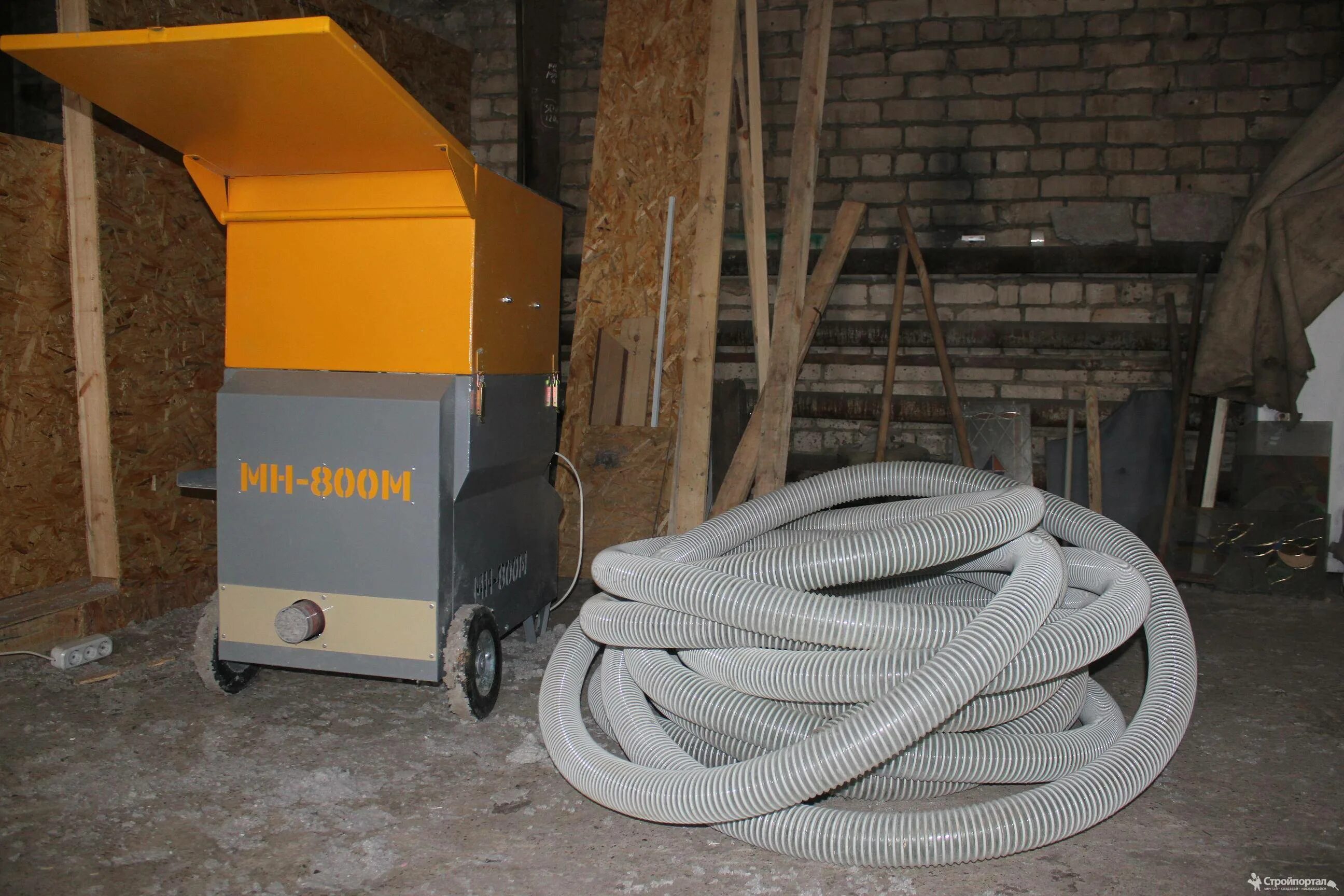 Двигатель аппарат для уэм эковаты 700. Уэм 1100. Оборудование для эковаты r800. Аппарат для задувки эковаты. Оборудование для эковаты.