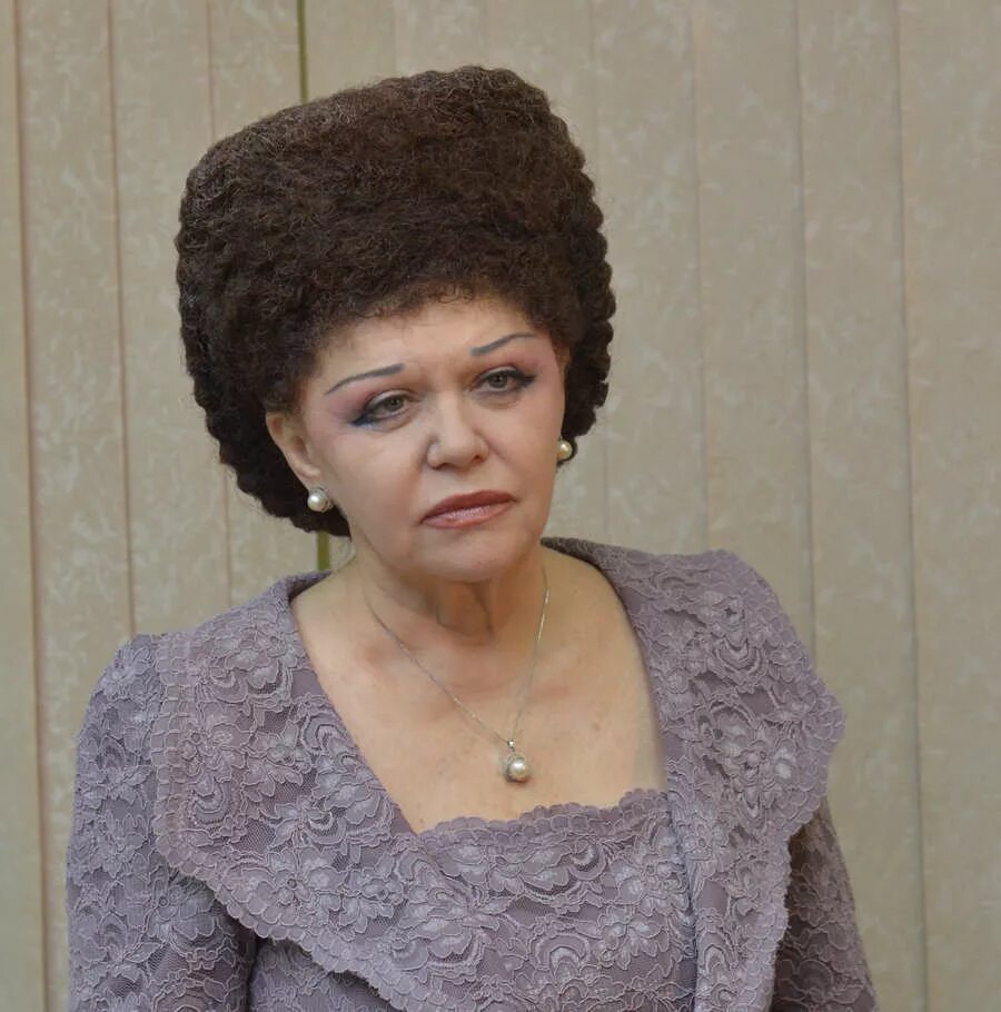 Прическа депутата валентины петренко. Депутат странная прическа. Странная прическа валентины петренко. Депутат странная прическа. Прическа депутата валентины петренко.