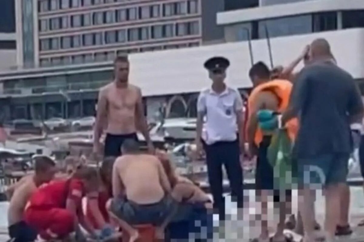 Мальчик в новороссийске. Мальчик в новороссийске. Мальчик в новороссийске. Мальчик в новороссийске. Мальчик с трубой.