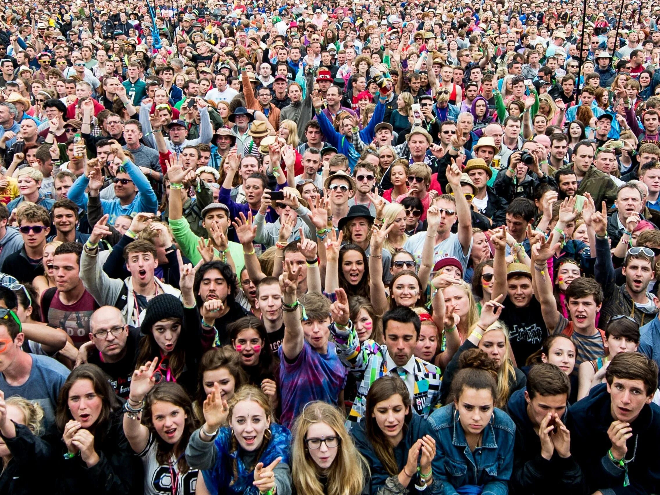 Большое количество народа. Много людей. Человек толпы. Люди много людей. Толпа народа.