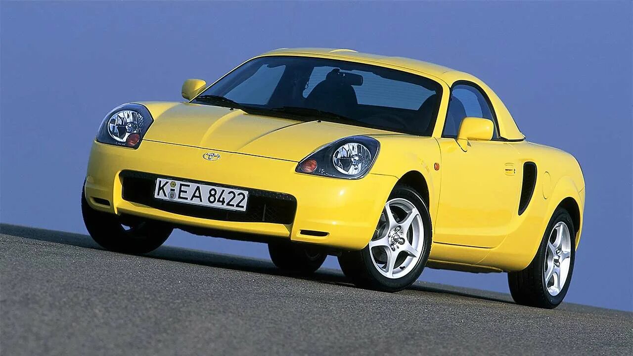 Тойота мр2 характеристики. Toyota mr2 1999. Toyota mr2 1. Желтая Тойота Mr 2. Тойота мр2 желтая.