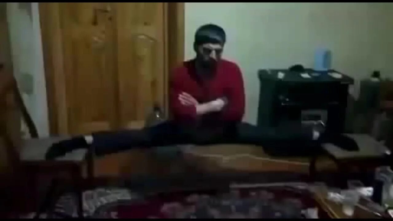 Пошла ли кама. Кама пуля. кама пуля шпагат. кама пуля припарковался. кама пуля ежжи.